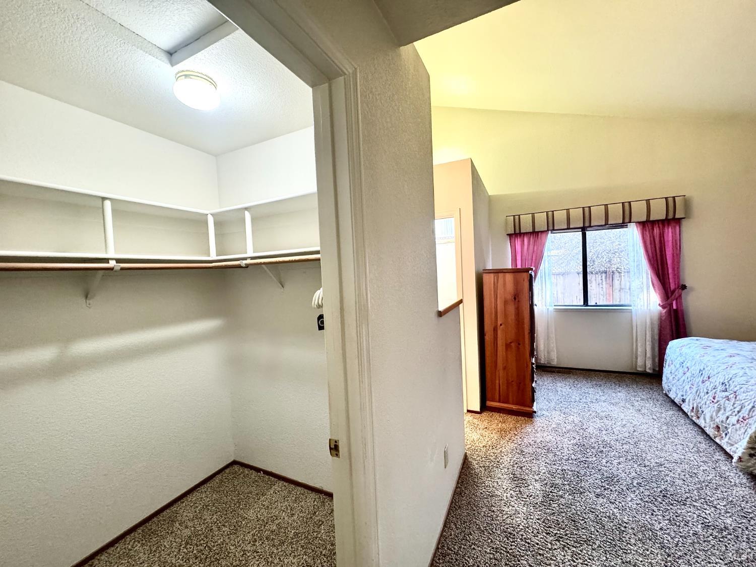 10845 Rio Ruso Drive Windsor, CA 95492 - Photo 17 of 30 Walk in Closet in Primary Bedroom