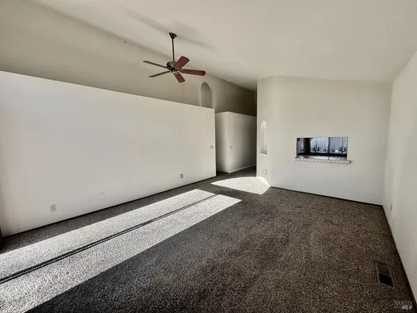 $709,990 | 10845 Rio Ruso Drive, Windsor, CA 95492
