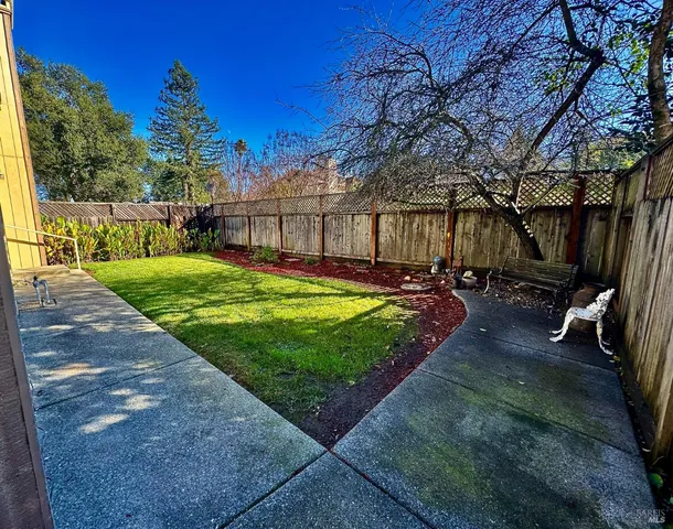 $749,975 | 10845 Rio Ruso Drive, Windsor, CA 95492