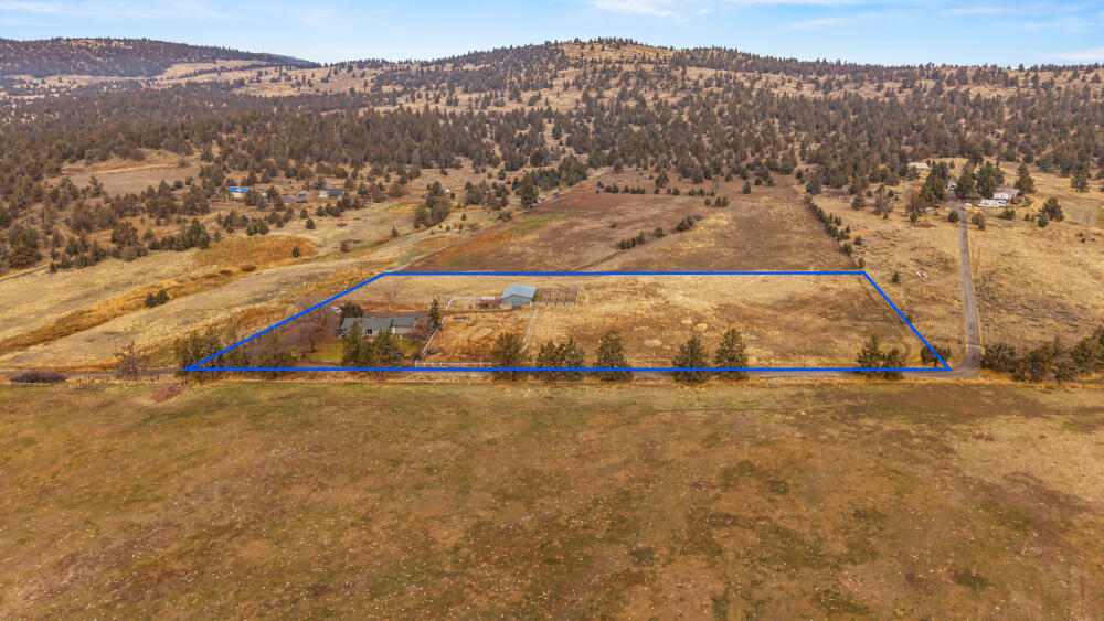 23131 North Poe Valley Road Klamath Falls, OR 97603 - Photo 38 of 45