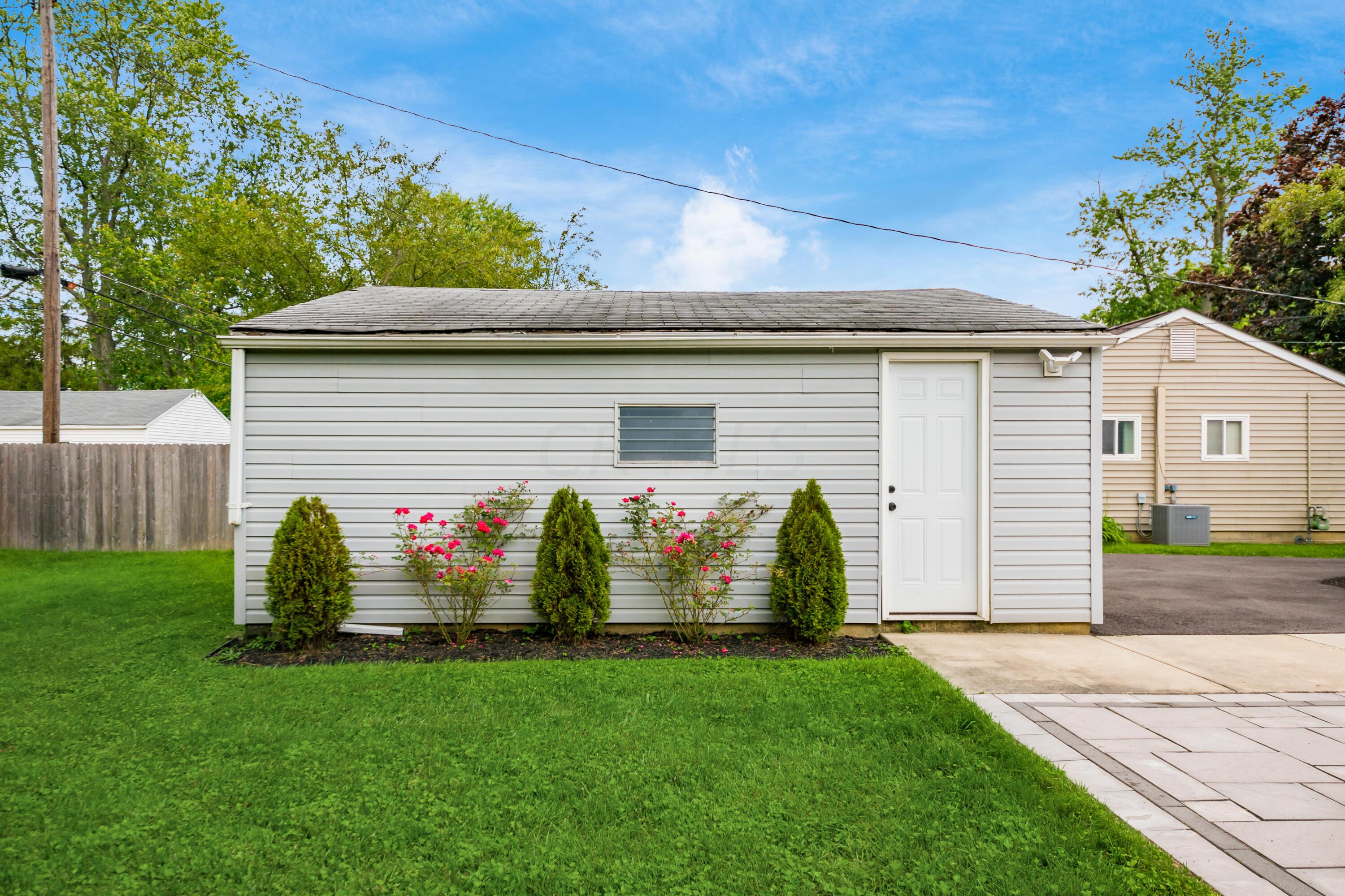 2452 Woodstock Road Columbus, OH 43221 - Photo 38 of 39 039_ Rd Columbus OH 43221 USA