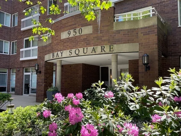 $835,000 | 950 Massachusetts Avenue, Unit 418, Cambridge, MA 02139