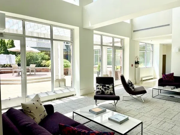 $835,000 | 950 Massachusetts Avenue, Unit 418, Cambridge, MA 02139