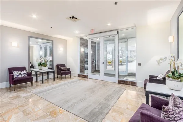 $835,000 | 950 Massachusetts Avenue, Unit 418, Cambridge, MA 02139