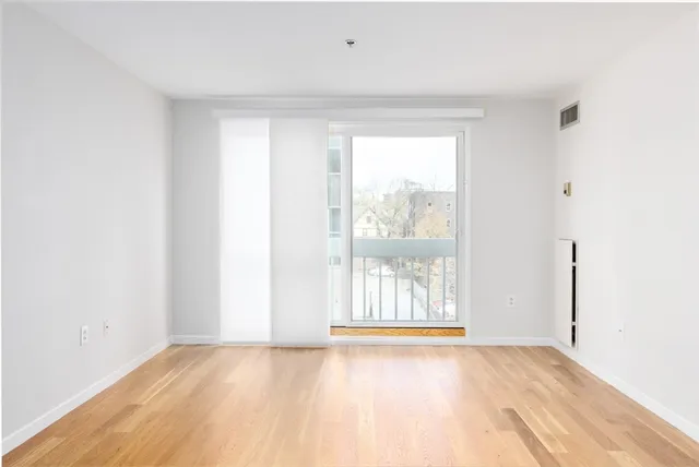 $875,000 | 950 Massachusetts Avenue, Unit 418, Cambridge, MA 02139