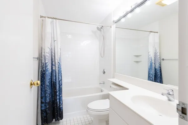 $835,000 | 950 Massachusetts Avenue, Unit 418, Cambridge, MA 02139