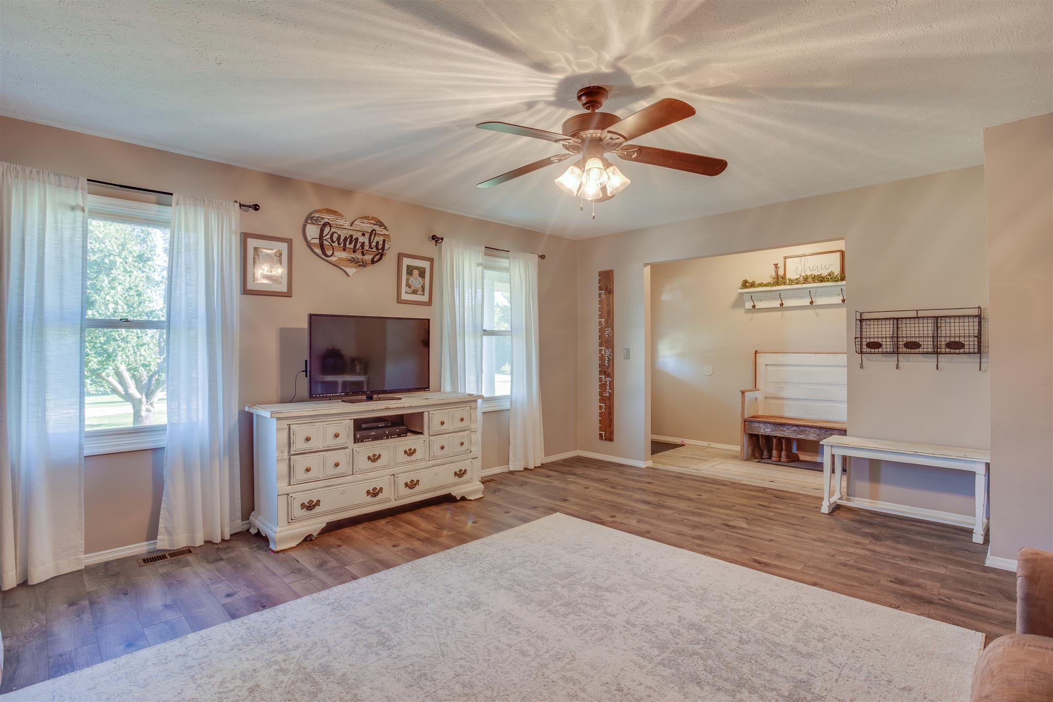 117 Peaceful Valley Road Mitchell, IN 47446 - Photo 5 of 29