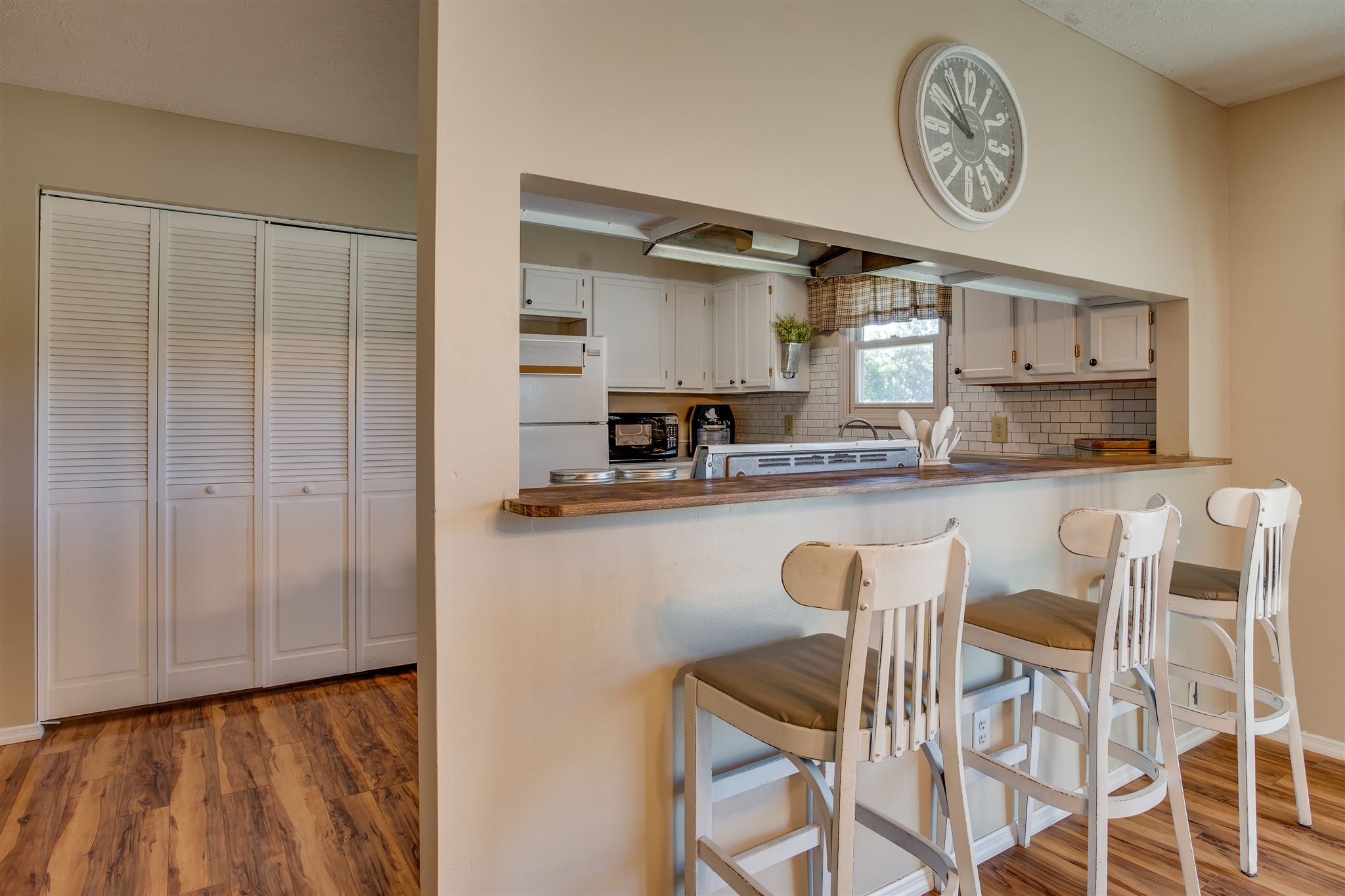 117 Peaceful Valley Road Mitchell, IN 47446 - Photo 10 of 29