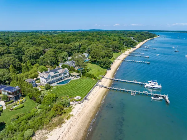 $375,000 | 51 Mashomuck Drive, Sag Harbor, NY 11963