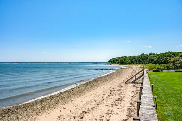 $375,000 | 51 Mashomuck Drive, Sag Harbor, NY 11963