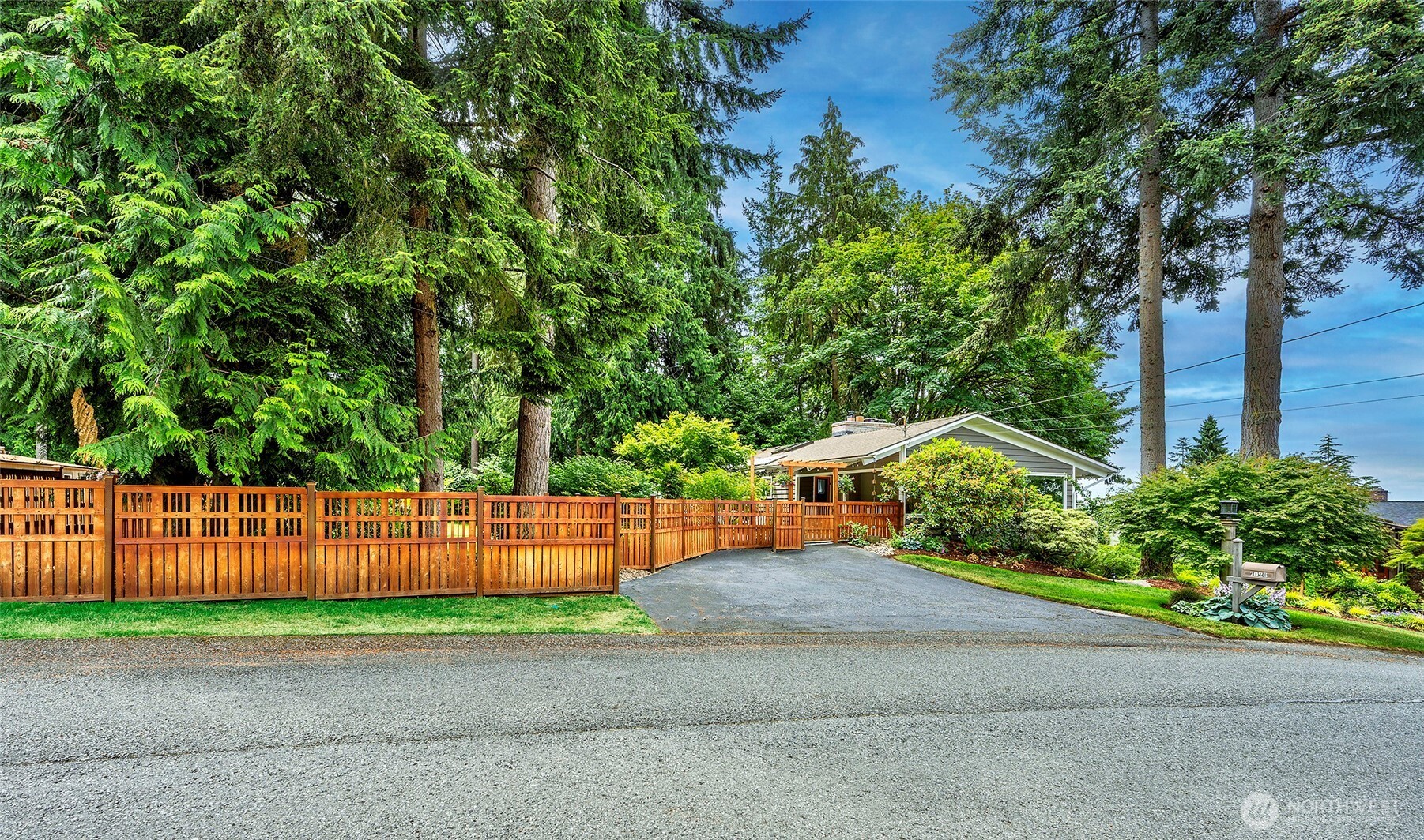 7026 156th Street Southwest Edmonds, WA 98026 - Photo 2 of 29