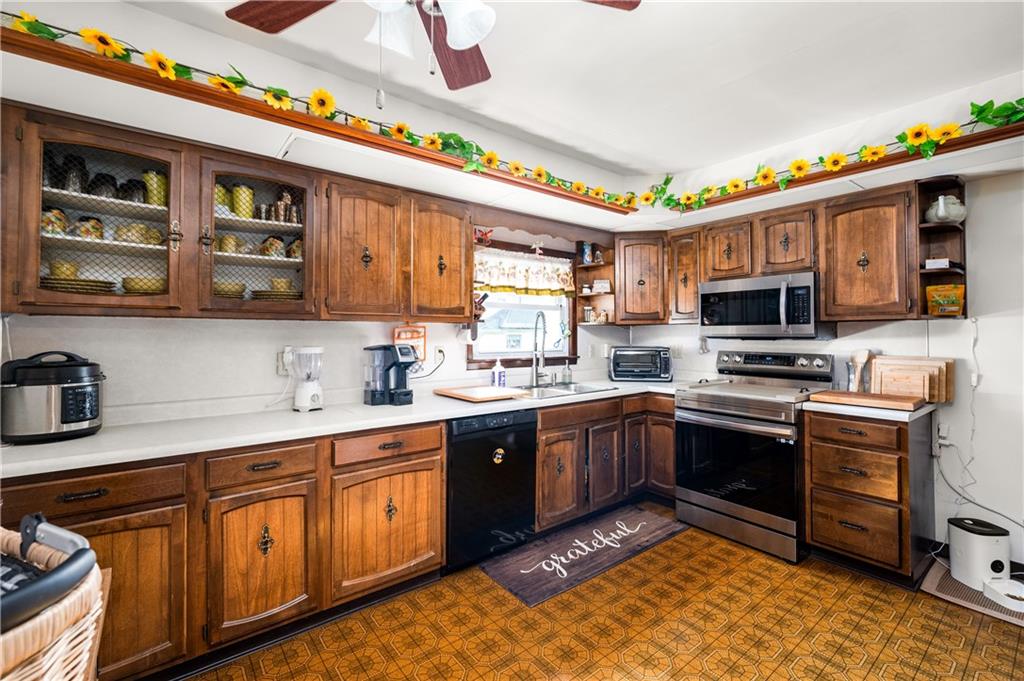 1560 Westerman Road Hermitage, PA 16148 - Photo 8 of 29 Gallery Image 8