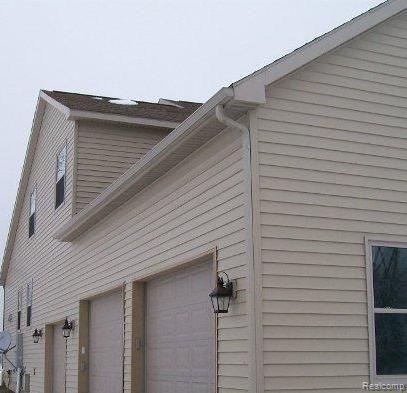 3047 Ray Road Holly, MI 48442 - Photo 2 of 17 January 18 2010 010