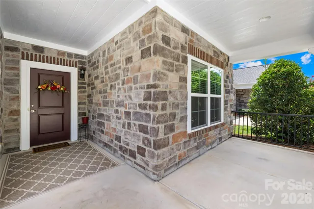 $745,000 | 135 Valleymist Lane, Mooresville, NC 28117