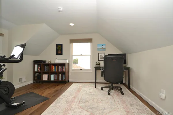 $729,000 | 7 Katherine Place, Oakdale, NY 11769