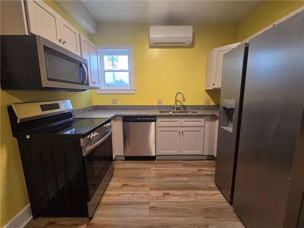 $1,000 | 27 East Main Street, Unit 203, Waterloo, NY 13165