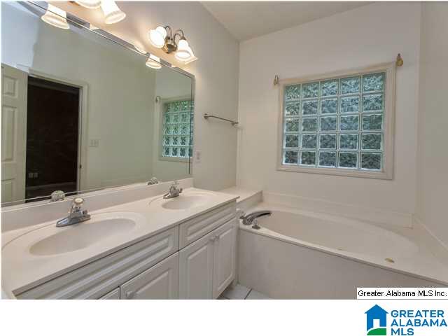 113 Amanda Place Pelham, AL 35124 - Photo 17 of 28