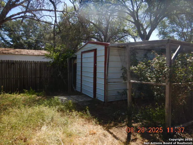 $259,000 | 517 Balfour Drive, Windcrest, TX 78239