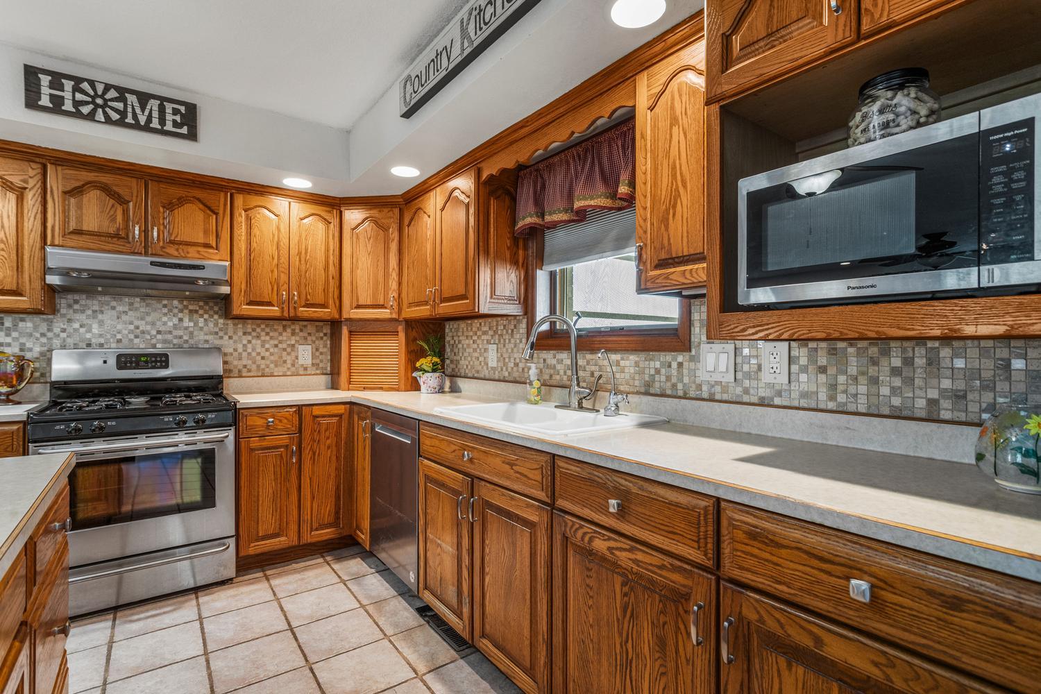 12317 North 1100 East Road Catlin, IL 61817 - Photo 13 of 44