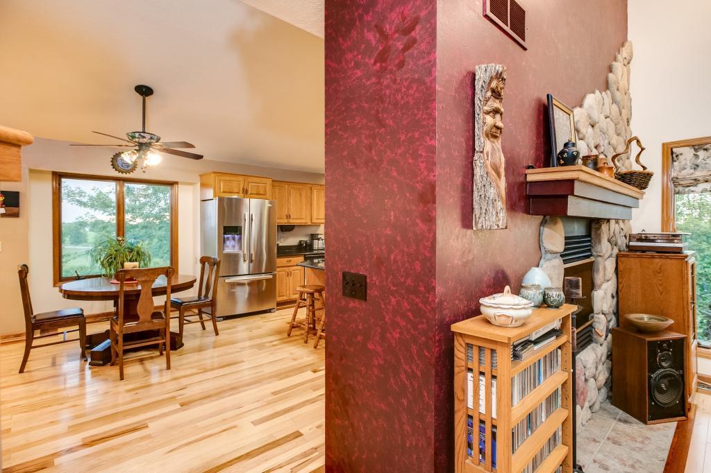 20181 Lake Ridge Drive Prior Lake, MN 55372 - Photo 11 of 45 Gallery Image 11