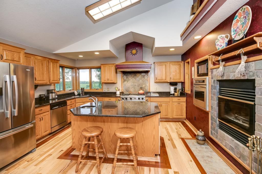 20181 Lake Ridge Drive Prior Lake, MN 55372 - Photo 14 of 45 Gallery Image 14