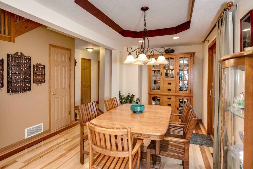 20181 Lake Ridge Drive Prior Lake, MN 55372 - Photo 19 of 45 Gallery Image 19