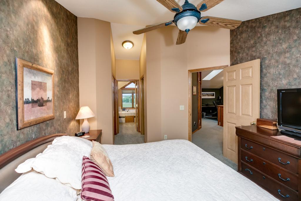 20181 Lake Ridge Drive Prior Lake, MN 55372 - Photo 25 of 45 Gallery Image 25