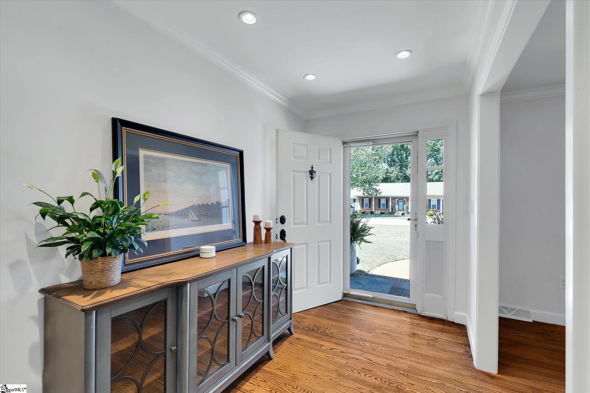 211 Sugar Creek Road Greer, SC 29650 - Photo 3 of 38 Gallery Image 3