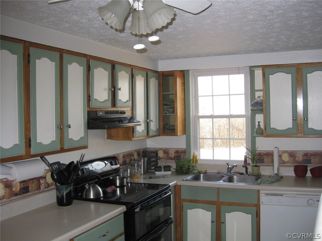 867 East Courthouse Road Blackstone, VA 23824 - Photo 16 of 21 Gallery Image 16