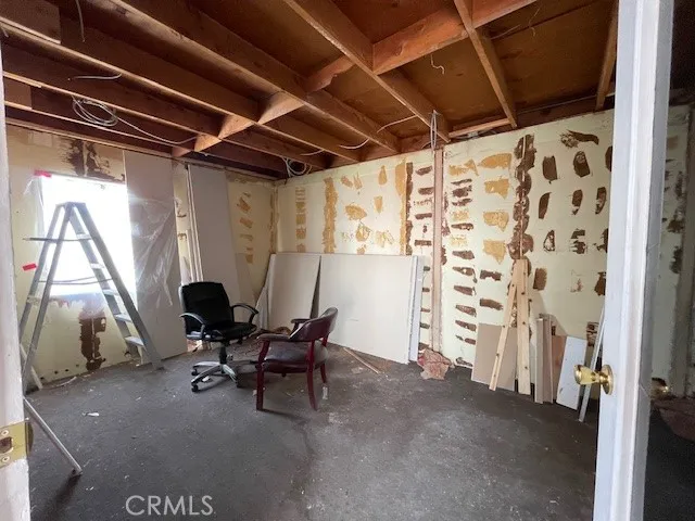 a view of workspace with furniture