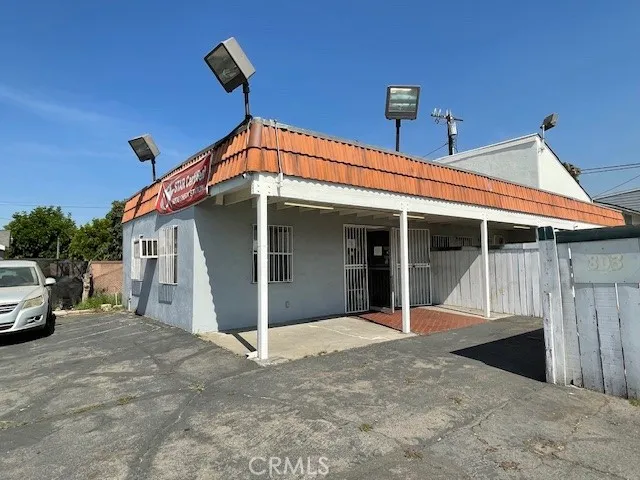a view of a house with a patio