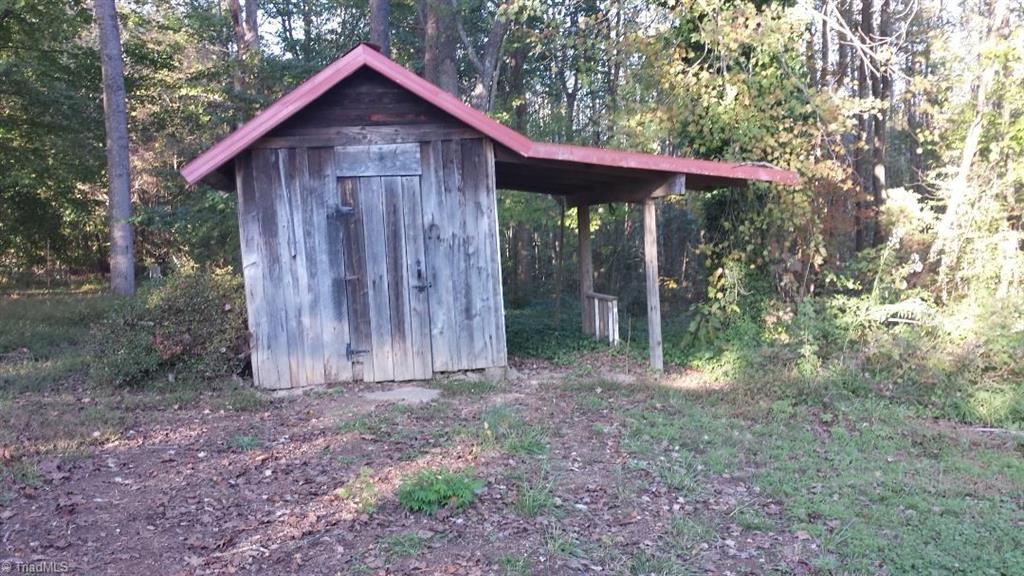 1072 Faulkenberry Road King, NC 27021 - Photo 15 of 16