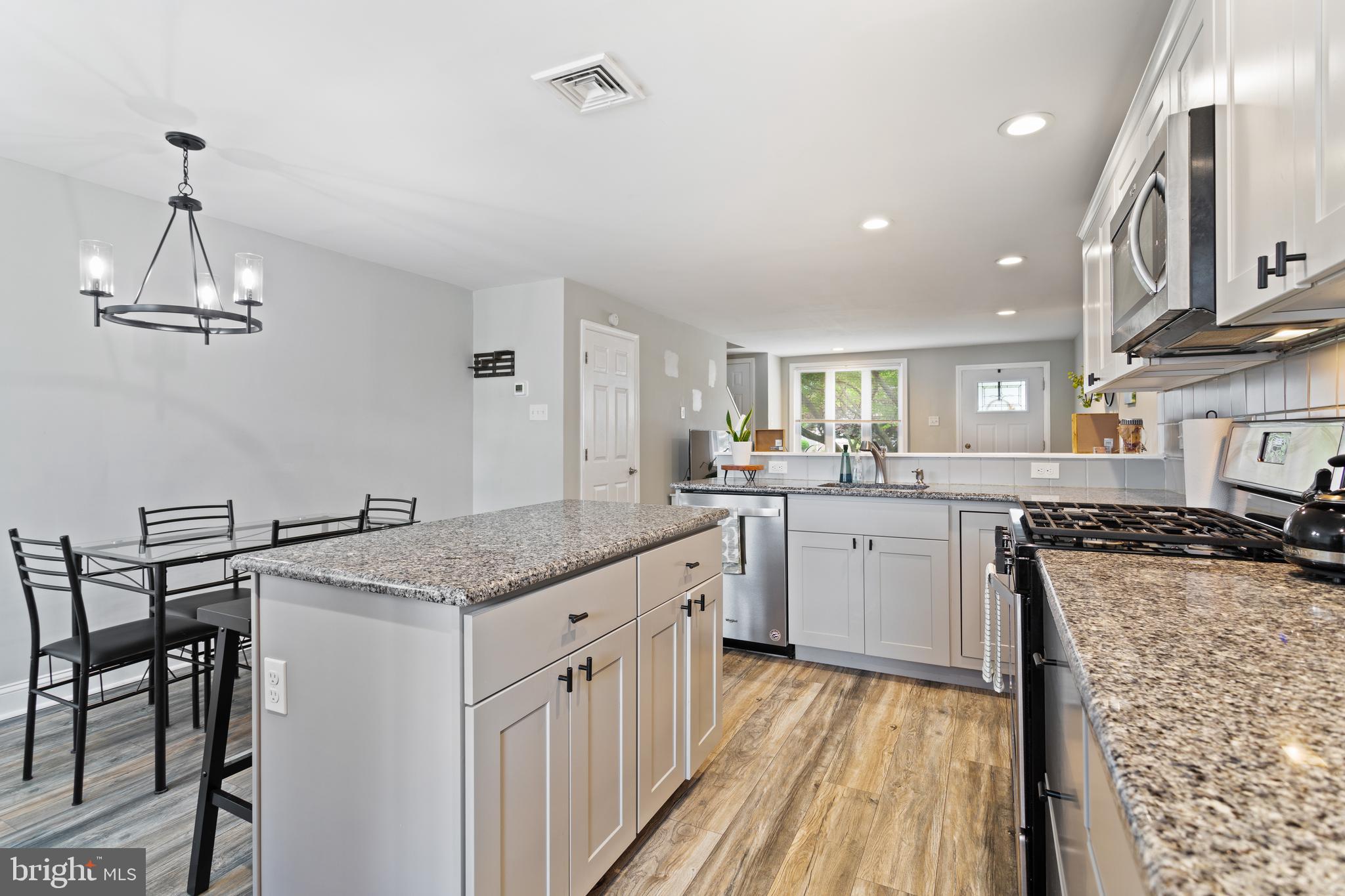 430 Rively Avenue Collingdale, PA 19023 - Photo 11 of 27 Gallery Image 11