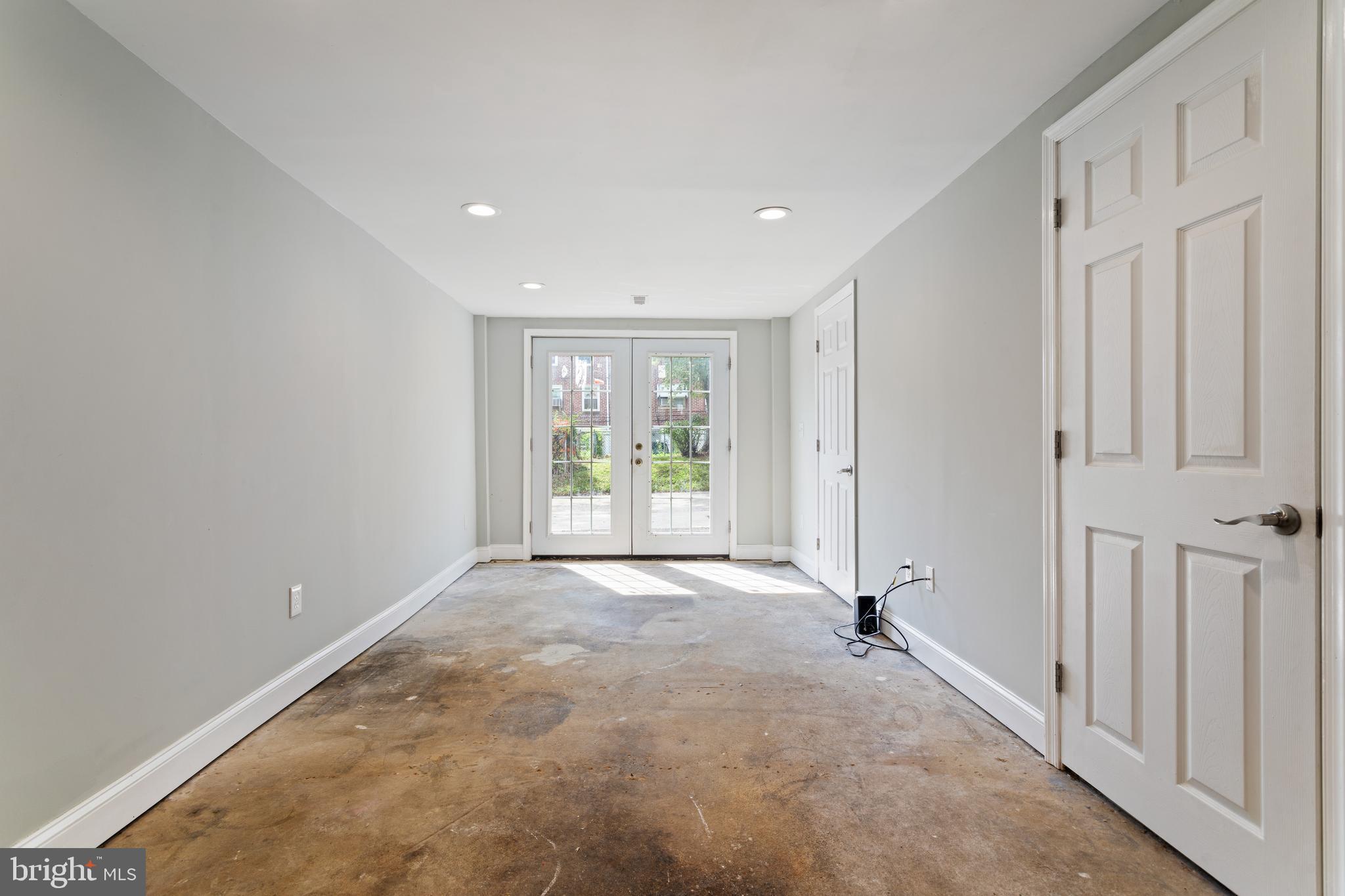 430 Rively Avenue Collingdale, PA 19023 - Photo 19 of 27 Gallery Image 19