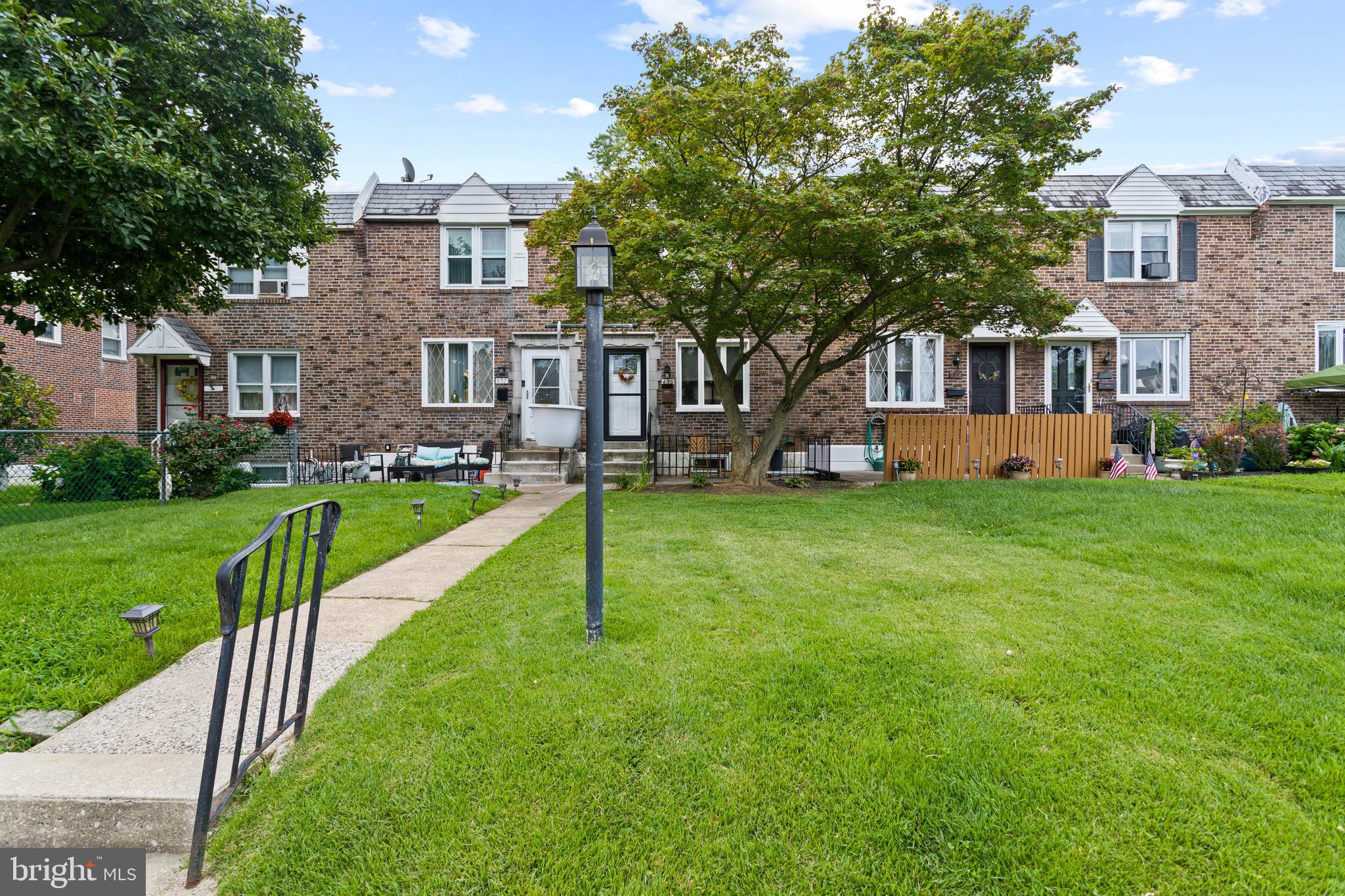 430 Rively Avenue Collingdale, PA 19023 - Photo 2 of 27 Gallery Image 2