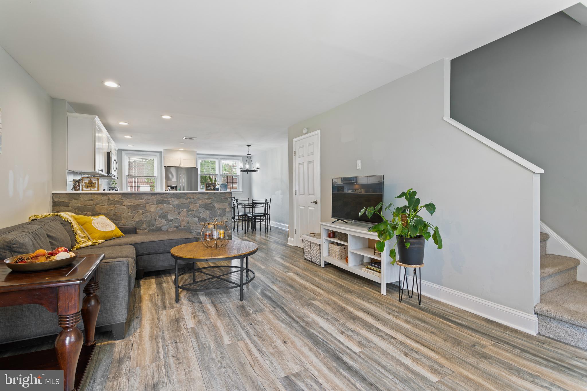 430 Rively Avenue Collingdale, PA 19023 - Photo 5 of 27 Gallery Image 5