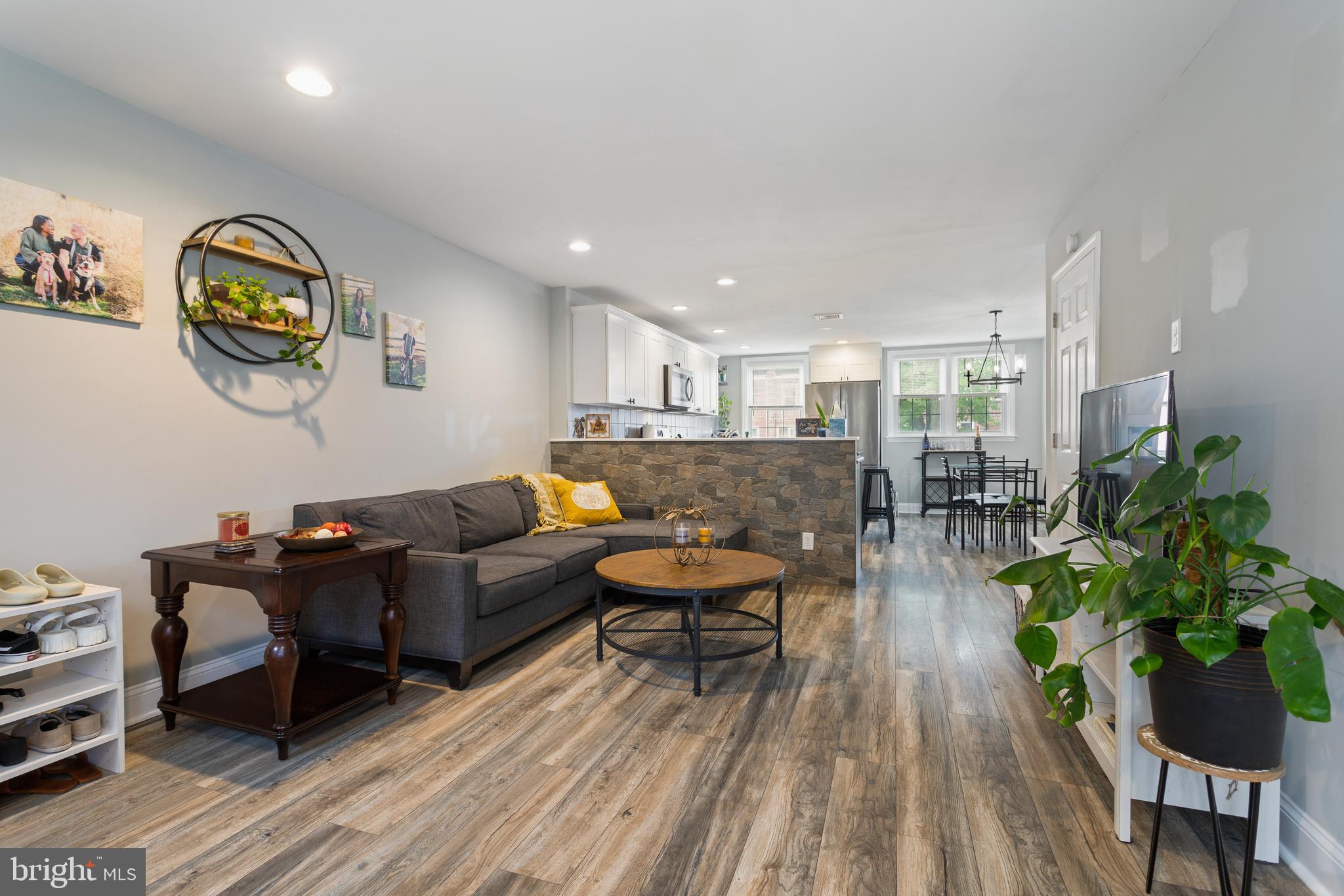 430 Rively Avenue Collingdale, PA 19023 - Photo 6 of 27 Gallery Image 6