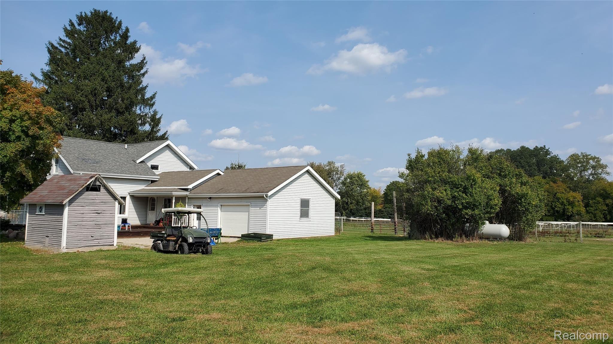 5075 Emmons Road Fowlerville, MI 48836 - Photo 20 of 28 20200923_144635.jpg