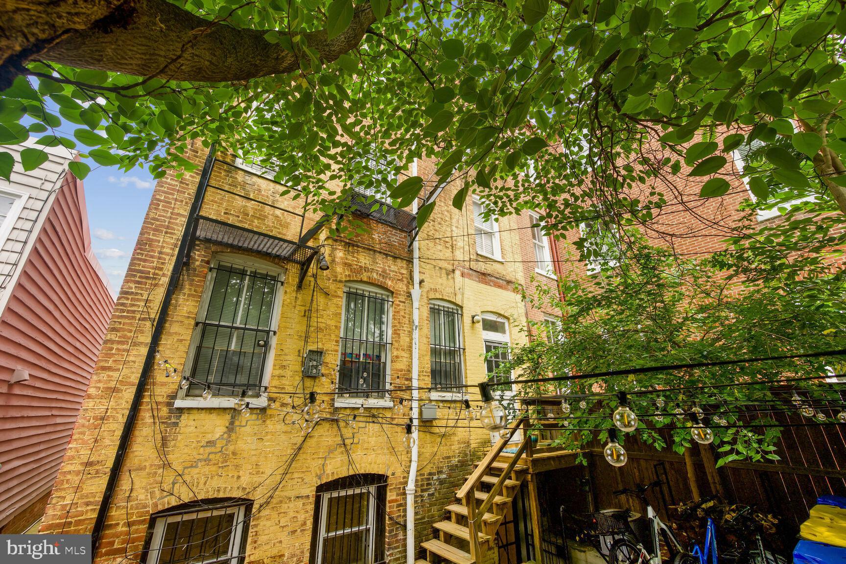 122 4th Street Southeast Washington, DC 20003 - Photo 13 of 14