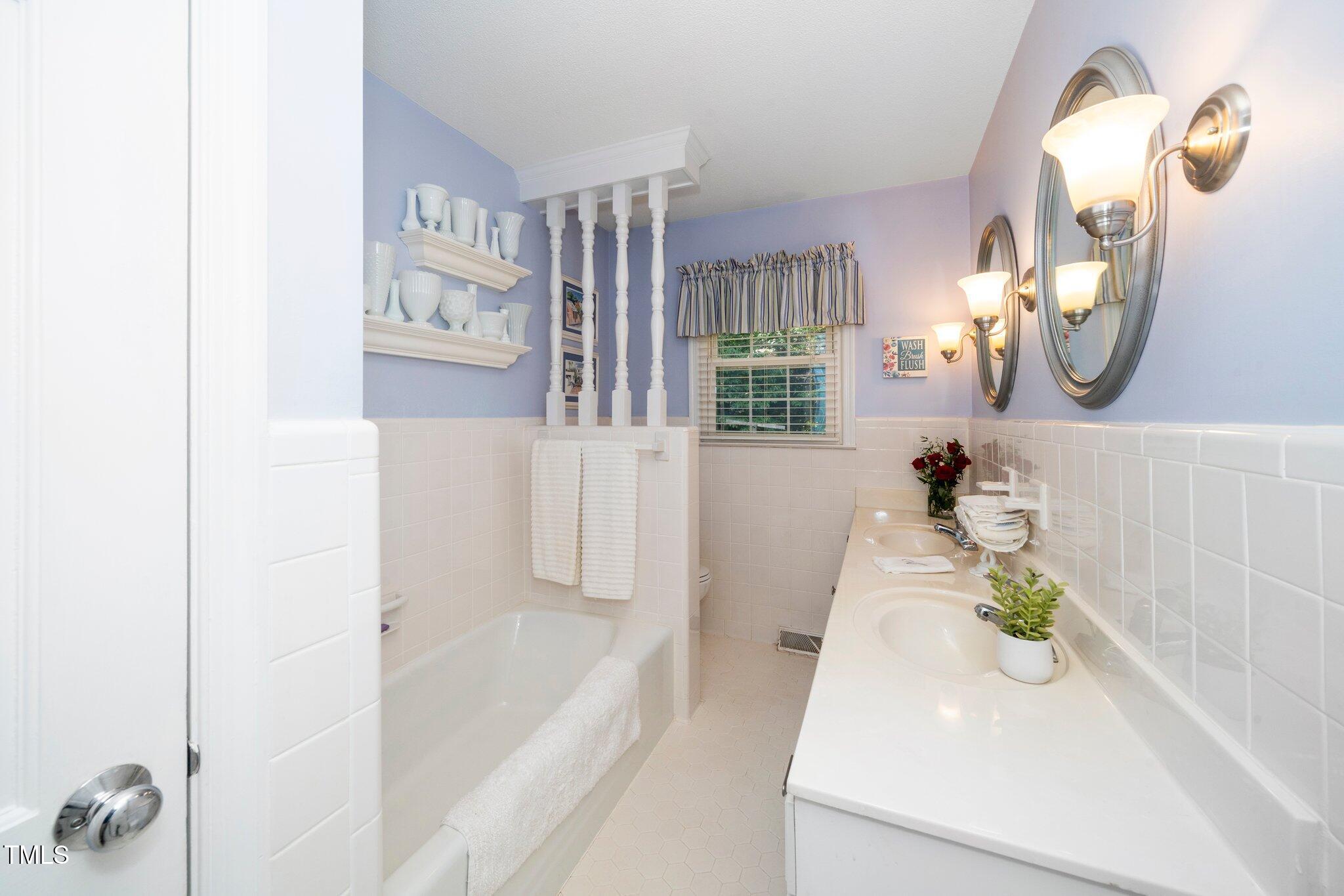 1312 Hampton Valley Road, Unit 10 Cary, NC 27511 - Photo 18 of 35 Hall Bath