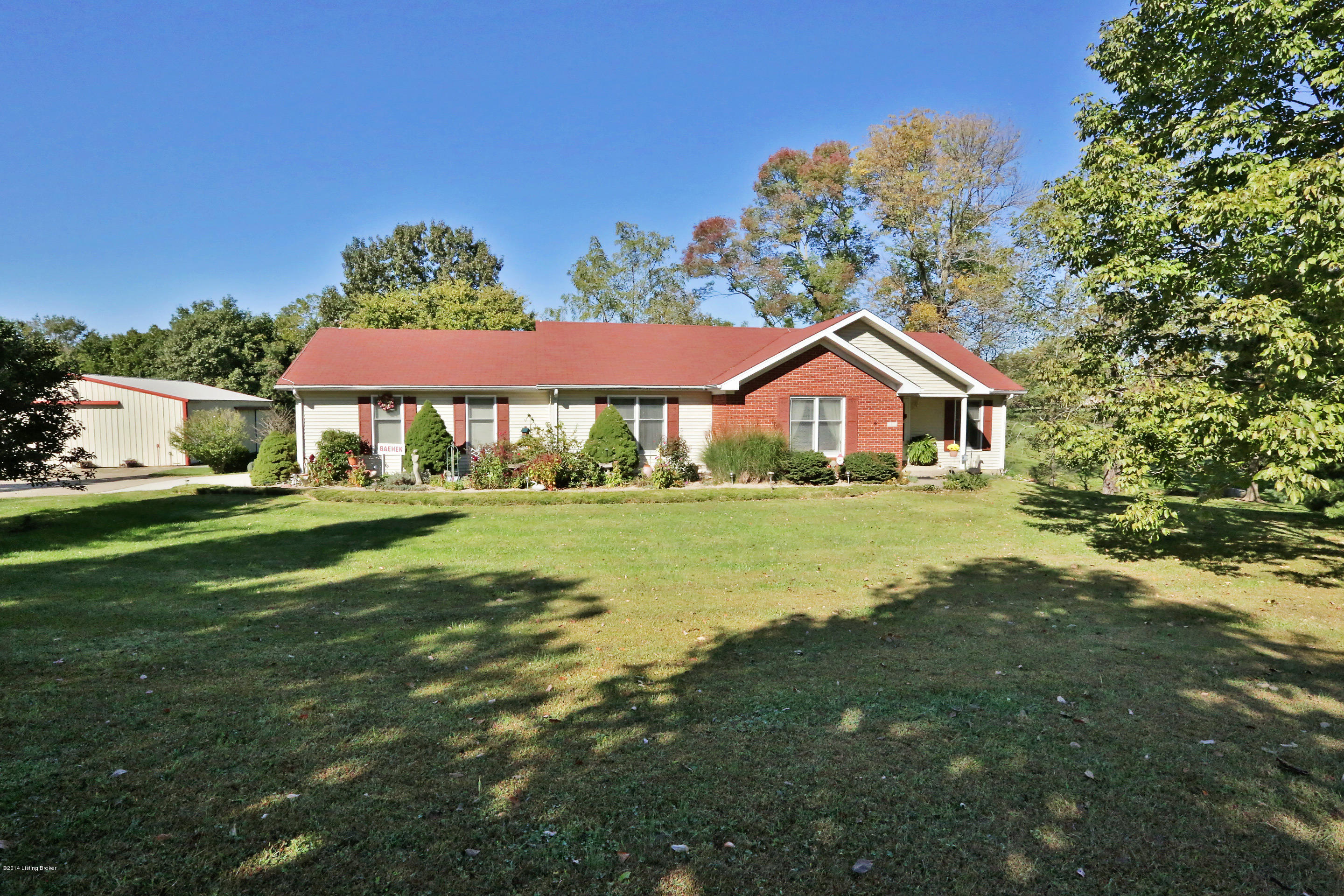 167 Mahuron Road Simpsonville, KY 40067 - Photo 1 of 29 front-house