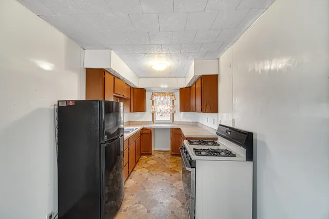 $192,000 | 415 Grenway Road, Kingsford Heights, IN 46346