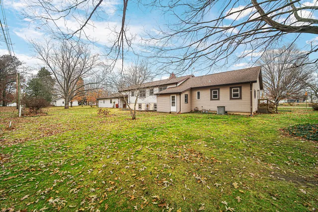 $192,000 | 415 Grenway Road, Kingsford Heights, IN 46346