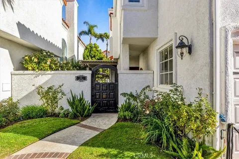 $1,795,000 | 16 St John, Dana Point, CA 92629