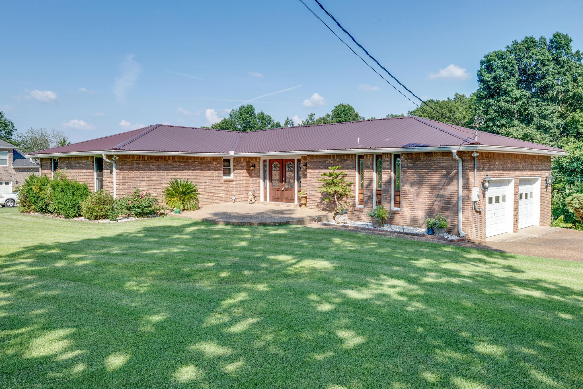 118 Sycamore Road Dickson, TN 37055 - Photo 2 of 30 Gallery Image 2