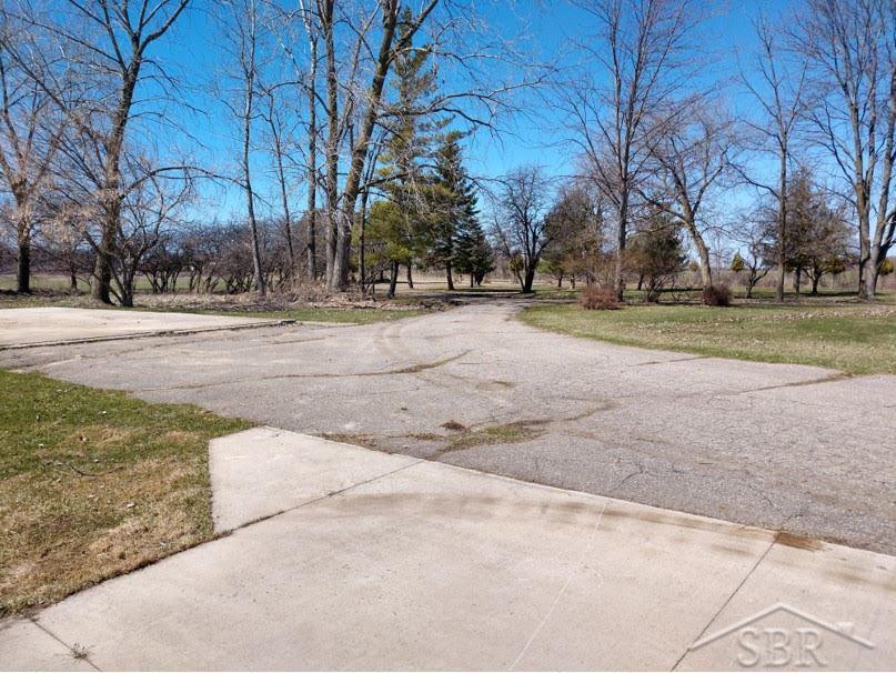 4851 Canboro Road Owendale, MI 48754 - Photo 17 of 19 50009677-16.JPG
