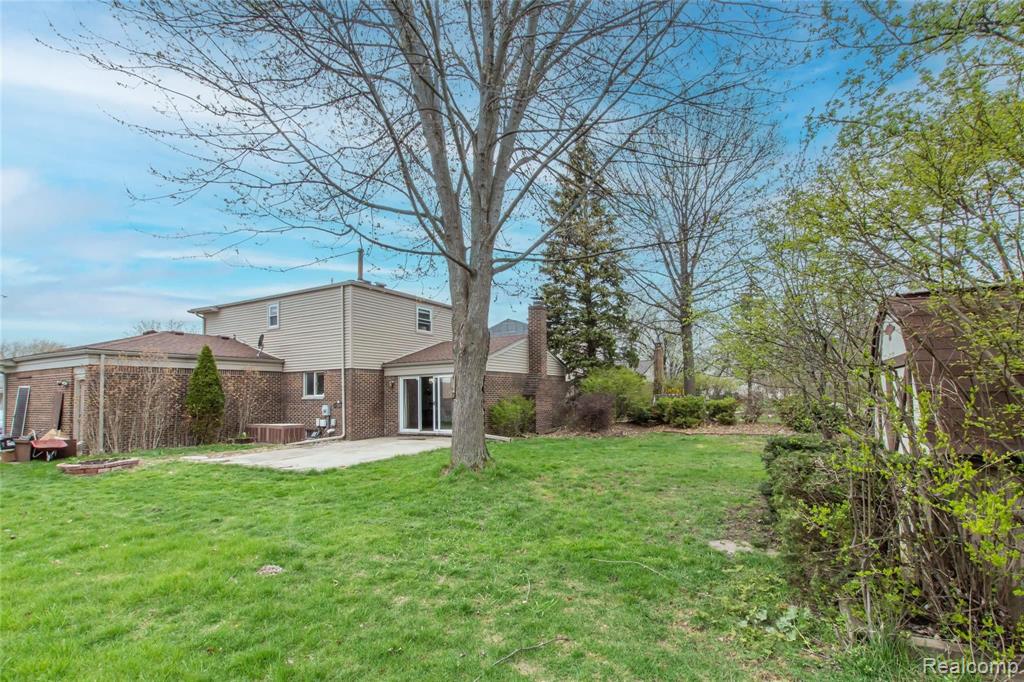 753 Kings Way Canton, MI 48188 - Photo 34 of 35