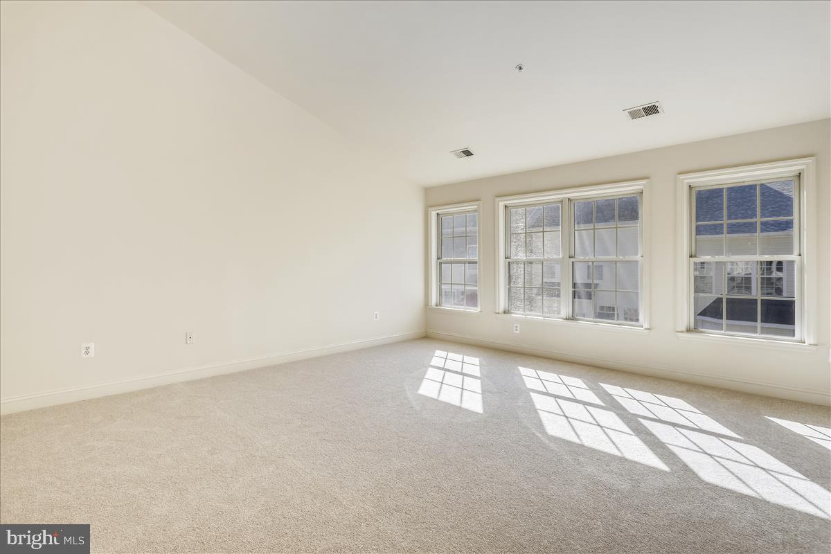 6410 Springview Place Rockville, MD 20852 - Photo 26 of 58