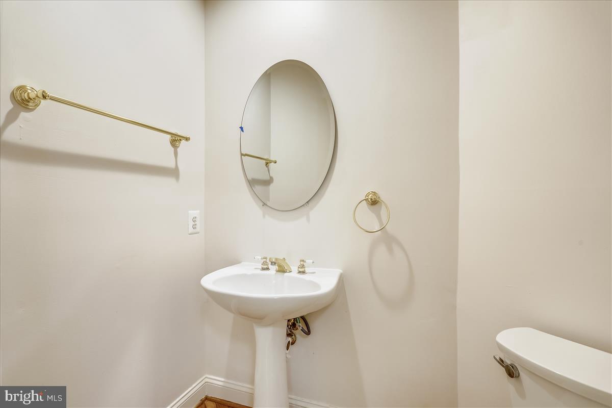 6410 Springview Place Rockville, MD 20852 - Photo 37 of 58