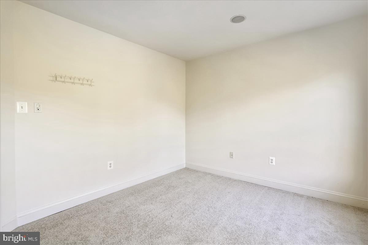 6410 Springview Place Rockville, MD 20852 - Photo 40 of 58